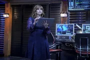 Nell Jones (Ren&eacute;e Felice Smith)