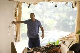 Wegen einiger gewaltiger Missgeschicke bei seinen Rettungsaktionen ist die Bev&ouml;lkerung von L. A. nicht allzu gut auf den tollpatschigen Helden Hancock (Will Smith) zu sprechen ...