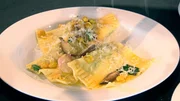 Gef&uuml;llte Maultaschen mit S&uuml;&szlig;lupinen und Kr&auml;uterseitlingen.