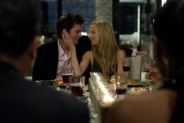 L-R: Nicki (Ashton Kutcher) und Samantha (Anne Heche)