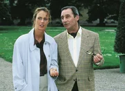 Oberstaatsanwalt Gerhard Lotze (Henry van Lyck) teilt Staatsanw&auml;ltin Charlotte Glaser (Britta Schmeling) mit, da&szlig; sie es schwer haben wird, ihre Theorie im Fall Bittner zu beweisen.