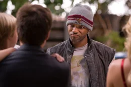 Gew&ouml;hnlich bek&auml;mpfen Superhelden das B&ouml;se und helfen den Schutzbed&uuml;rftigen. Bei Hancock (Will Smith) ist das etwas anders. Statt &Auml;rger abzuwenden, verursacht der Pechvogel Hancock trotz guten Vors&auml;tzen eine Katastrophe nach der anderen. Dies st&ouml;&szlig;t bei den B&uuml;rgern von Los Angeles eher auf Missfallen und Ablehnung ...