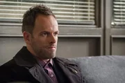 Ermittelt in einem neuen Fall: Sherlock Holmes (Jonny Lee Miller) ...