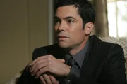 Nicht nur ein neuer Fall, sonder auch sein Bruder bereitet Scott (Danny Pino) Kopfzerbrechen ...