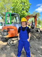 Esther im Baggerpark in Wien.