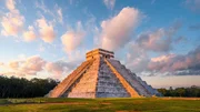 Die Maya z&auml;hlen zu den faszinierendsten Kulturen der Menschheit. Doch ihre Urspr&uuml;nge geben bis heute R&auml;tsel auf: Wie alt sind die Maya wirklich? Ein Fund k&ouml;nnte nun Licht ins Dunkeln bringen.