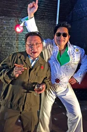 Kim Jong II und sein Vater.