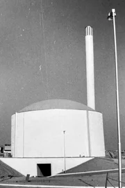 Auf dem Gelände der Uni Teheran wird Irans erster Nuklearreaktor eröffnet. Auf dem Gelände der Uni Teheran wird Irans erster Nuklearreaktor eröffnet.