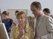 Charlotte Baumgart (Ursela Monn) hat sich an der Kunsthochschule beworben. W&auml;hrend der Aufnahmepr&uuml;fung zweifelt Charlotte angesichts der vielen jungen Bewerber an ihren F&auml;higkeiten. Erst als Prof. Meinhard (Holger Daemgen) ihr sagt, dass die Kommission von Charlottes K&uuml;nsten sehr angetan war, kann Charlotte weiterzeichnen.