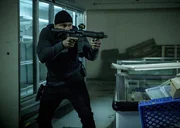 Sam Hanna (LL Cool J).