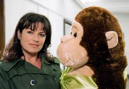 Will sich von ihrem Ex nicht zum Affen machen lassen: die werdende Mutter Lilly (Christine Neubauer).
