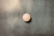 Warum hat ein Golfball Dellen? Warum hat ein Golfball Dellen?