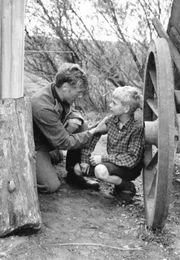 30 Uhr. v. l.: J&ouml;rg Marquardt als Klaas und Andreas Poliza als Siggi Jepsen.