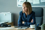 Eleanor (Kate Dickie)
