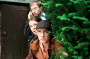 Auf der Burg ist die Gräfin verstorben, Sophie Haas (Caroline Peters, r.), Bärbel Schmied (Meike Droste, M.) und Dietmar Schäffer (Bjarne Mädel, hinten.) ermitteln. Auf der Burg ist die Gräfin verstorben, Sophie Haas (Caroline Peters, r.), Bärbel Schmied (Meike Droste, M.) und Dietmar Schäffer (Bjarne Mädel, hinten.) ermitteln.