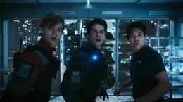 L-R: Newt (Thomas Brodie-Sangster), Thomas (Dylan O'Brien) und Minho (Lee Ki Hong)