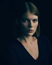 Myfanwy Thomas (Emma Greenwell)