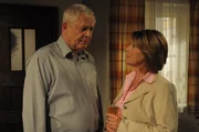 Das Wiedersehen von Joseph und Rosi verl&auml;uft anders als gedacht. Von links: Joseph (Wilhelm Manske) und Rosi Brunner (Brigitte Walbrun).