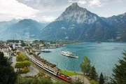 Traumhafte Bahnstrecken der Schweiz
Im Gotthard Panorama Express vom Vierwaldst&auml;ttersee ins Tessin
Folge 1
Fl&uuml;elen
SRF/SBB CFF FFS