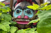 Holzskulptur der Tlingit, Alaska