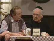 l-r: Salvamoser, Wirt (Egon Biscan), Der Pfarrer (Peter Steiner)