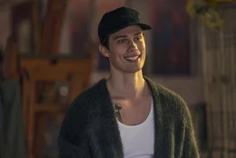 Hayes (Nicholas Galitzine)
