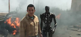 Gabriel / REV-9 (Gabriel Luna, vorne)