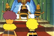 Der b&ouml;se K&ouml;nig l&auml;&szlig;t die Prinzessin und Maja zu sich kommen.