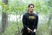 FBI SA Maggie Bell (Missy Peregrym)