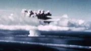 Republik der Marshallinseln - Die Amerikaner testen ihre Atomwaffen auf dem Bikini-Atoll im Pazifischen Ozean. (Nationalarchiv)