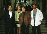 Im Bild: Henry van Lyck/Magdalena Ritter/Matthias Bullach/Wolfgang Bathke/Szene: