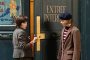 Schon bald freunden sich Hugo (Asa Butterfield, l.) und Isabelle (Chloe Moritz, r.) an. Gemeinsam machen sie sich daran, das Geheimnis von Georges M&eacute;li&egrave;s zu l&ouml;sen. Keine leichte Aufgabe ...