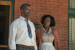 Troy Maxson (Denzel Washington, l.); Rose Maxson (Viola Davis, r.)