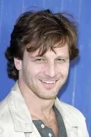 Stefan Vollmer (Hendrik Duryn)