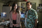 Jessica Knight (Katrina Law, l.); Ernie Malik (Jason Antoon, r.) Jessica Knight (Katrina Law, l.); Ernie Malik (Jason Antoon, r.)