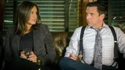 Lieutenant Olivia Benson ( Mariska Hargitay) diskutiert mit A.D.A. Rafael Barba (Raul Esparza): Sollten sie auf ein Deal eines Kriminellen eingehen?