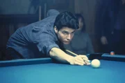 &Uuml;bung macht den Meister: Vincent (Tom Cruise) bereitet sich auf sein erstes gro&szlig;es Billardturnier vor ...