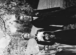Am Ziel der W&uuml;nsche: Heinrich Gretler als Bodenbauer Johannes, Liselotte Pulver als Vreneli, Hannes Schmidhauser als Uli