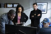 (v.l.n.r.) Ray Cannon (Edwin Hodge); Sheryll Barnes (Roxy Sternberg); Remy Scott (Dylan McDermott)