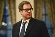 Dr. Jason Bull (Michael Weatherly)