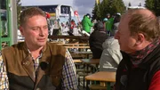 Harry Prünster zu Gast im Berggasthof Scharfetter. Harry Prünster zu Gast im Berggasthof Scharfetter.