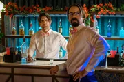 Henry Pollards (Adam Scott, l.); Roman DeBeers (Martin Starr, r.)