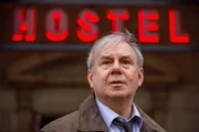 Der M&uuml;nchener Inspektor Klaus Bublitz (Joachim Kr&oacute;l) entwickelt eine spannende Theorie zu der mysteri&ouml;sen Mordserie.
