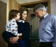 7. Uschi Wichert sucht tr&ouml;stenden Beistand bei Eberhard (Stefan Orlac), denn sie hat ihren Mann verlassen.