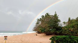 Am Strand Banzai Pipeline an der North Shore.
