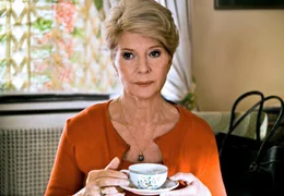 Edith (Christiane H&ouml;rbiger) hat ihren Stolz - und ihre Tr&auml;ume.