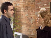 Robert Wagner (Beat Marti) will das Ende seiner Ehe mit Ute (Jacqueline Svilarov) nicht wahrhaben. Aus der Ahnung heraus, dass Robert wieder nicht zum Scheidungstermin erscheint, besucht ihn Ute zu Hause und bittet ihn, die Scheidungspapiere zu unterschreiben. Robert Wagner (Beat Marti) will das Ende seiner Ehe mit Ute (Jacqueline Svilarov) nicht wahrhaben. Aus der Ahnung heraus, dass Robert wieder nicht zum Scheidungstermin erscheint, besucht ihn Ute zu Hause und bittet ihn, die Scheidungspapiere zu unterschreiben.