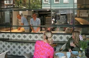 Die Bäcker Marco Langsdorf (li.) und Rene Geißler kämpfen ums gute Brot und laden zum "Backen im Schaufenster" ein. Die Bäcker Marco Langsdorf (li.) und Rene Geißler kämpfen ums gute Brot und laden zum "Backen im Schaufenster" ein.