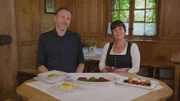 Wirtepaar Florian und Maria Gro&szlig;er von der Oberen M&uuml;hle in Bad Hindelang stellen ihr 3-G&auml;nge-Men&uuml; vor.