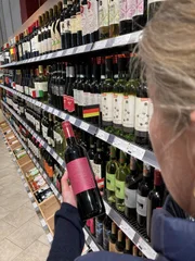 Die Auswahl an Weinen aus aller Welt ist fast un&uuml;berschaubar. Auch der genaue Blick aufs Etikett verr&auml;t nicht alles &uuml;ber die Anbaumethoden.